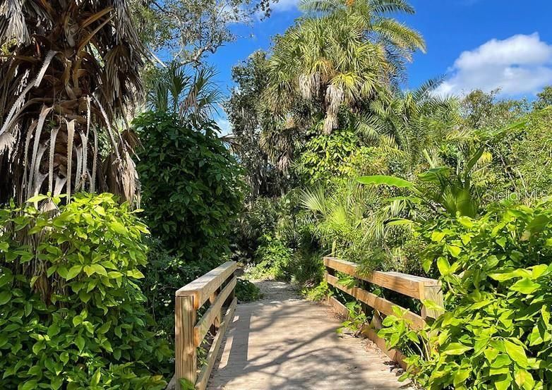 Active With Contract: $2,500 (2 beds, 2 baths, 1100 Square Feet)