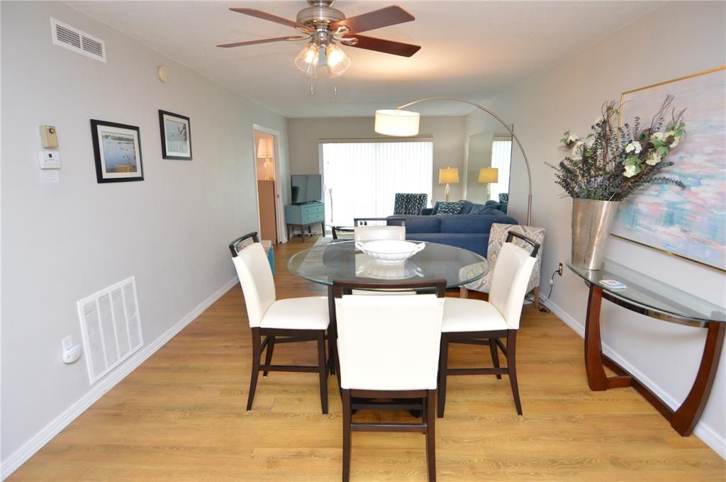 Active With Contract: $2,500 (2 beds, 2 baths, 1100 Square Feet)