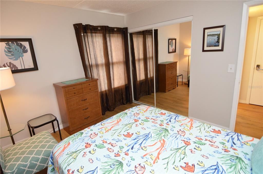 Active With Contract: $2,500 (2 beds, 2 baths, 1100 Square Feet)