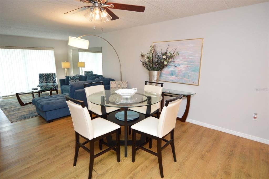 Active With Contract: $2,500 (2 beds, 2 baths, 1100 Square Feet)