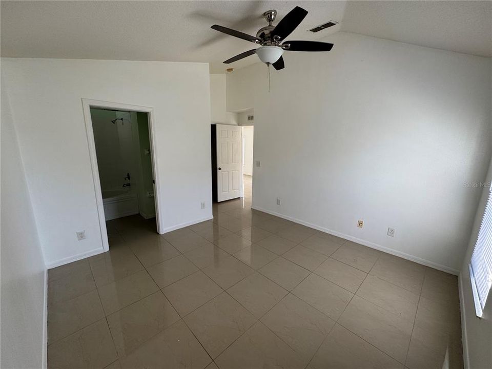 En Renta: $1,900 (3 camas, 2 baños, 1180 Pies cuadrados)