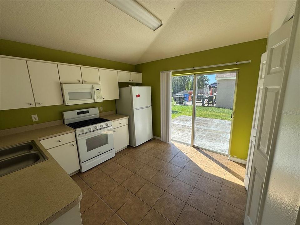 En Renta: $1,900 (3 camas, 2 baños, 1180 Pies cuadrados)