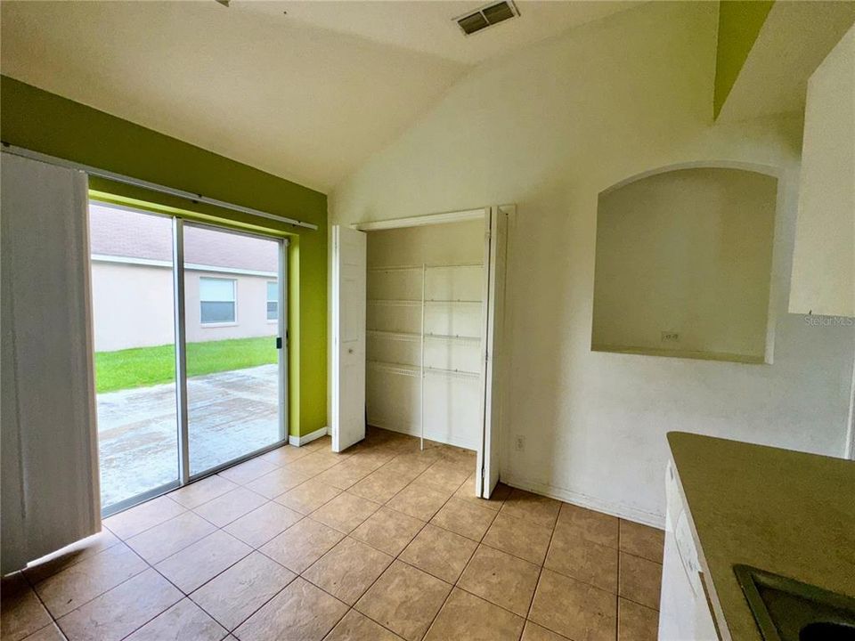 En Renta: $1,900 (3 camas, 2 baños, 1180 Pies cuadrados)