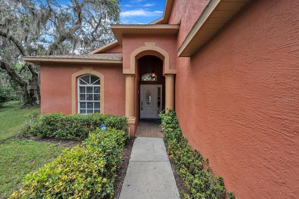 合同活跃: $415,900 (3 贝兹, 2 浴室, 1770 平方英尺)