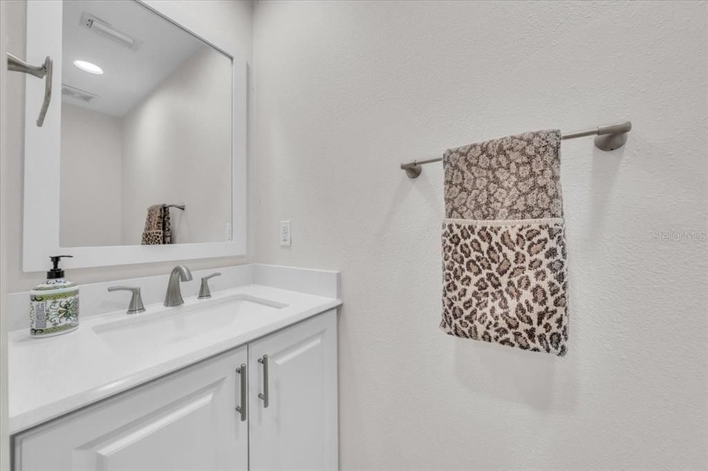 合同活跃: $415,900 (3 贝兹, 2 浴室, 1770 平方英尺)