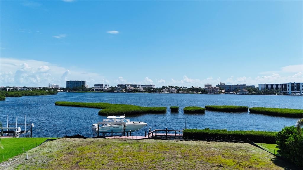 Activo con contrato: $1,900,000 (0.36 acres)