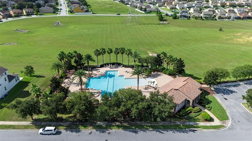 合同活跃: $599,900 (4 贝兹, 3 浴室, 3293 平方英尺)