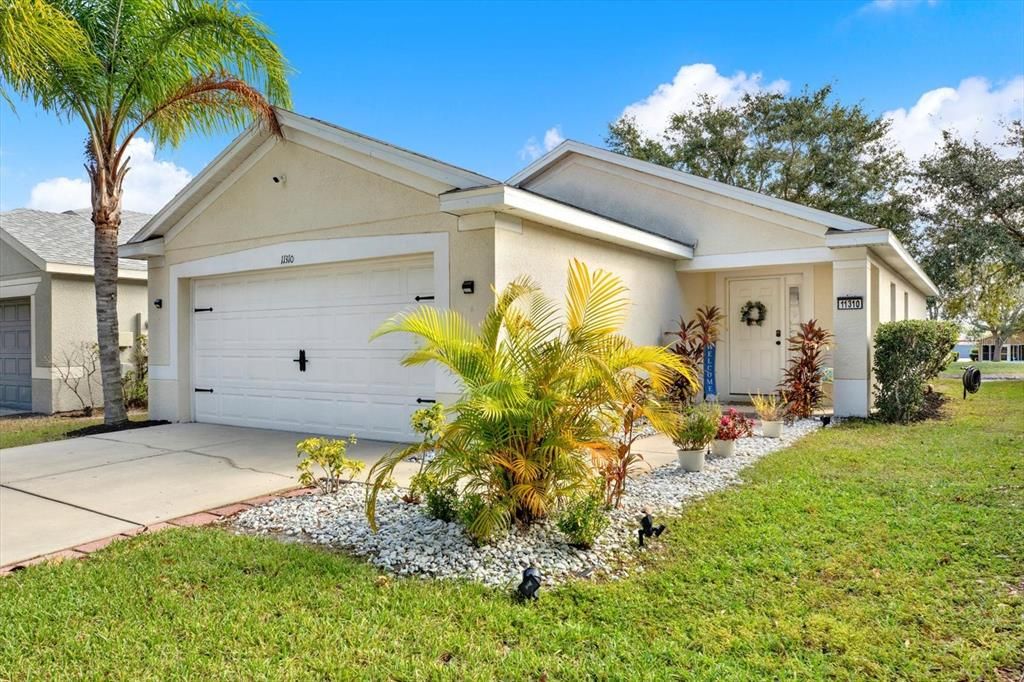 Activo con contrato: $310,000 (3 camas, 2 baños, 1263 Pies cuadrados)