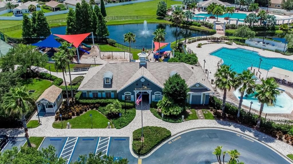 Activo con contrato: $310,000 (3 camas, 2 baños, 1263 Pies cuadrados)