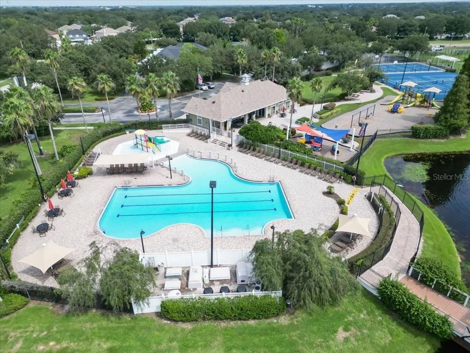 Activo con contrato: $310,000 (3 camas, 2 baños, 1263 Pies cuadrados)