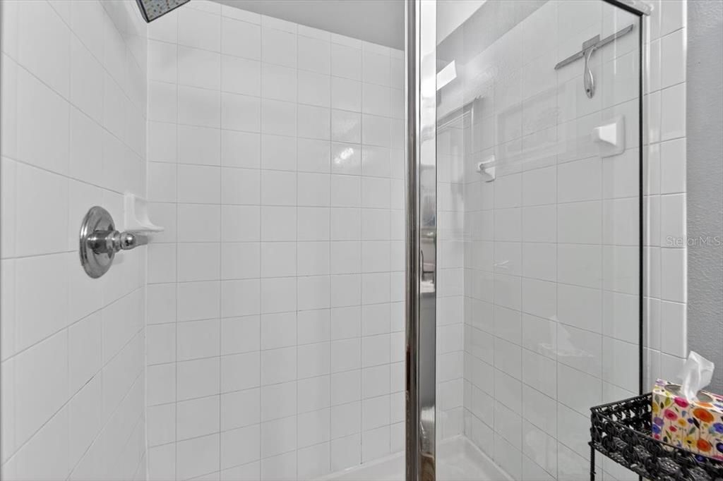 Activo con contrato: $310,000 (3 camas, 2 baños, 1263 Pies cuadrados)