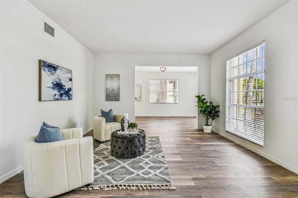 На продажу: $645,900 (5 спален, 2 ванн, 3220 Квадратных фут)