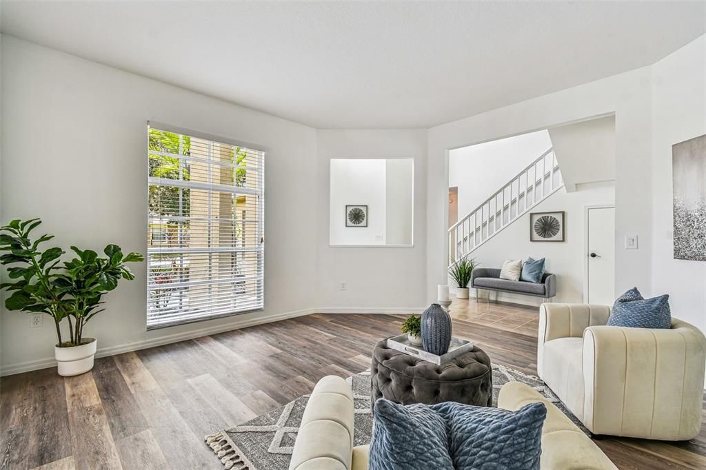 На продажу: $645,900 (5 спален, 2 ванн, 3220 Квадратных фут)