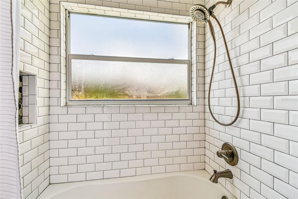 На продажу: $645,900 (5 спален, 2 ванн, 3220 Квадратных фут)