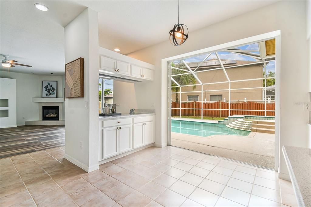 На продажу: $645,900 (5 спален, 2 ванн, 3220 Квадратных фут)