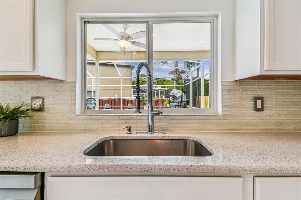 На продажу: $645,900 (5 спален, 2 ванн, 3220 Квадратных фут)