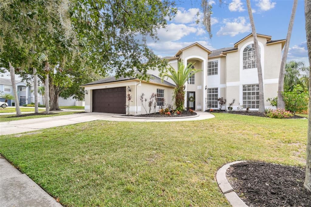 На продажу: $645,900 (5 спален, 2 ванн, 3220 Квадратных фут)