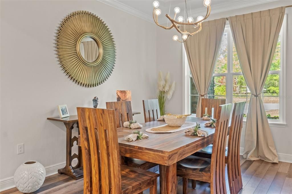 Под контрактом: $455,000 (3 спален, 3 ванн, 3029 Квадратных фут)