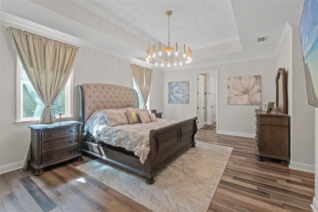 Под контрактом: $455,000 (3 спален, 3 ванн, 3029 Квадратных фут)