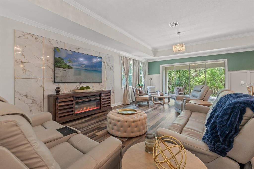 Под контрактом: $455,000 (3 спален, 3 ванн, 3029 Квадратных фут)