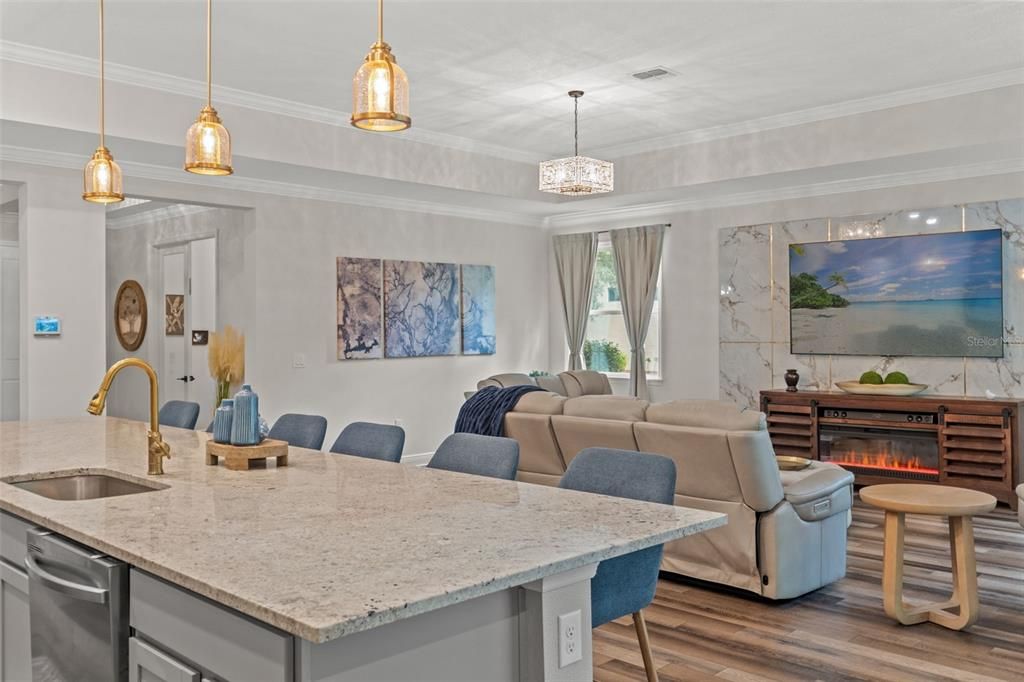 Под контрактом: $455,000 (3 спален, 3 ванн, 3029 Квадратных фут)