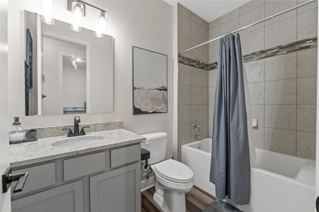 Под контрактом: $455,000 (3 спален, 3 ванн, 3029 Квадратных фут)