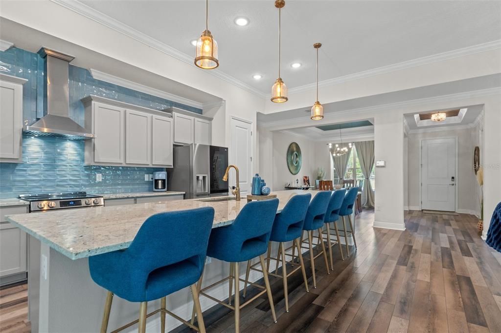 Под контрактом: $455,000 (3 спален, 3 ванн, 3029 Квадратных фут)