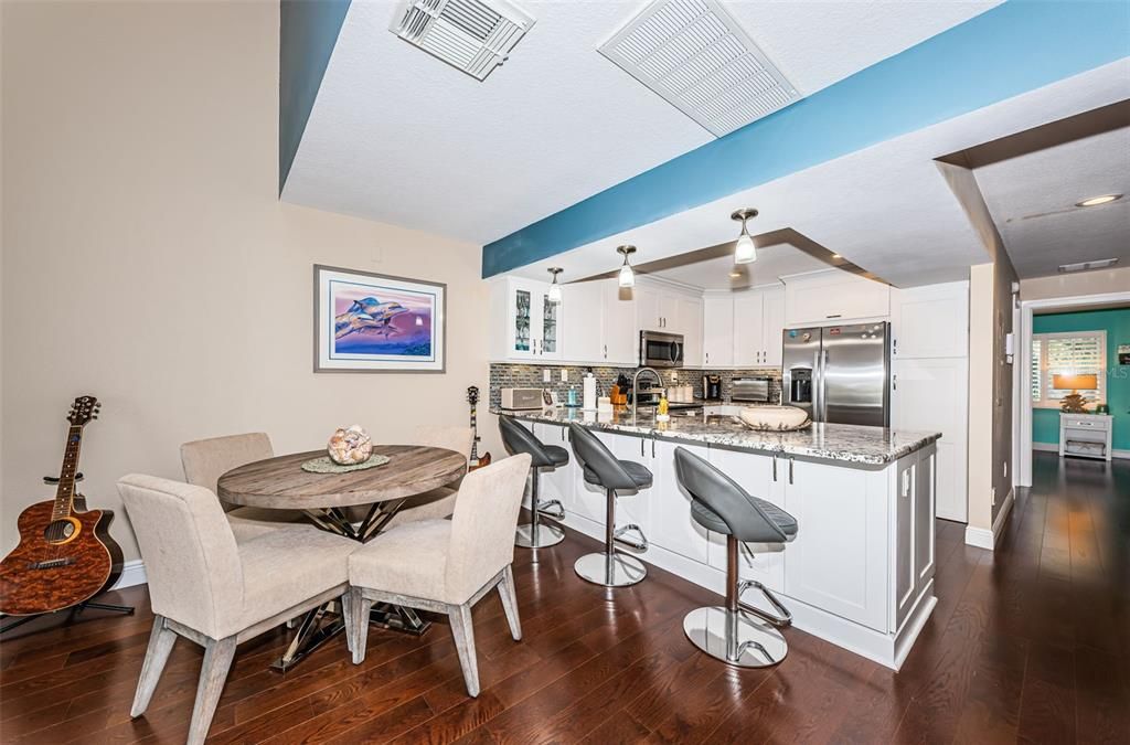 For Rent: $4,500 (3 beds, 3 baths, 1330 Square Feet)