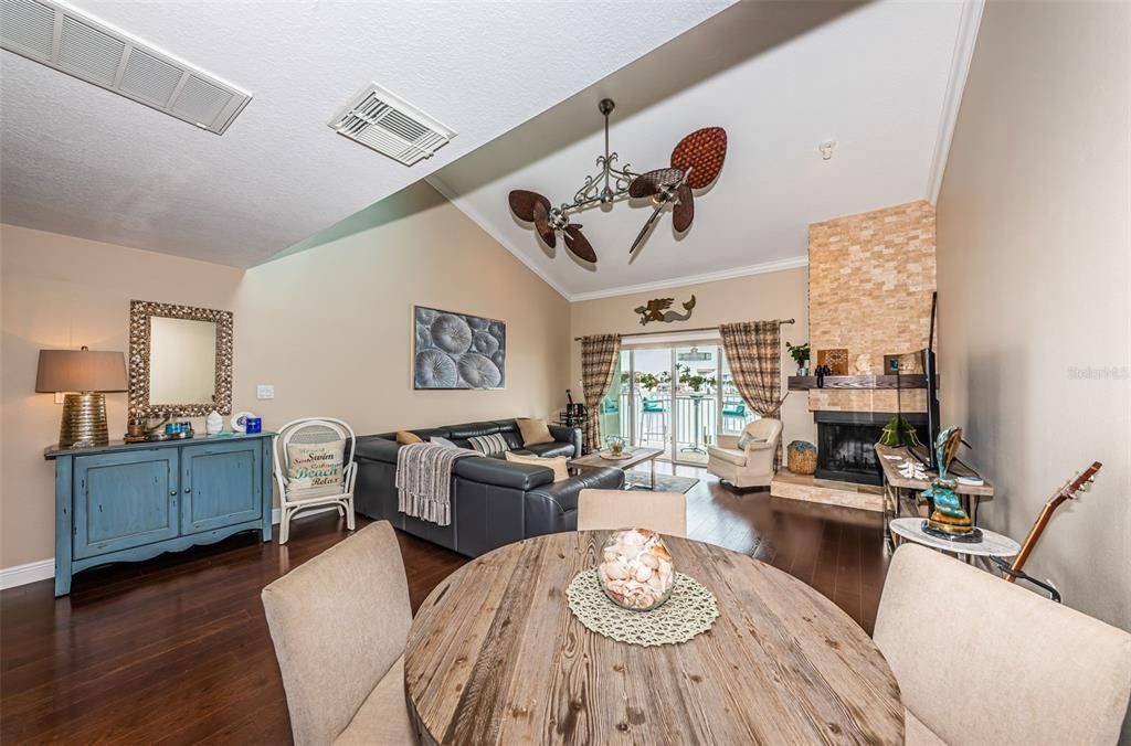 For Rent: $4,500 (3 beds, 3 baths, 1330 Square Feet)