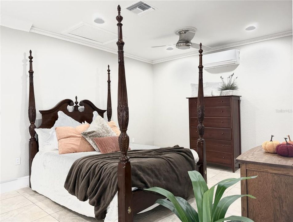 For Sale: $950,000 (3 beds, 3 baths, 3401 Square Feet)