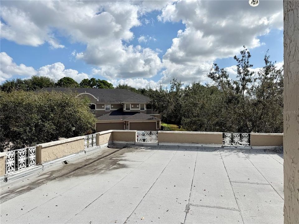 For Sale: $950,000 (3 beds, 3 baths, 3401 Square Feet)