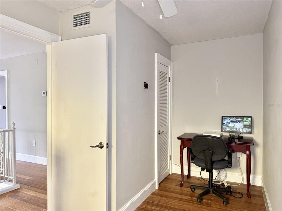 For Sale: $950,000 (3 beds, 3 baths, 3401 Square Feet)