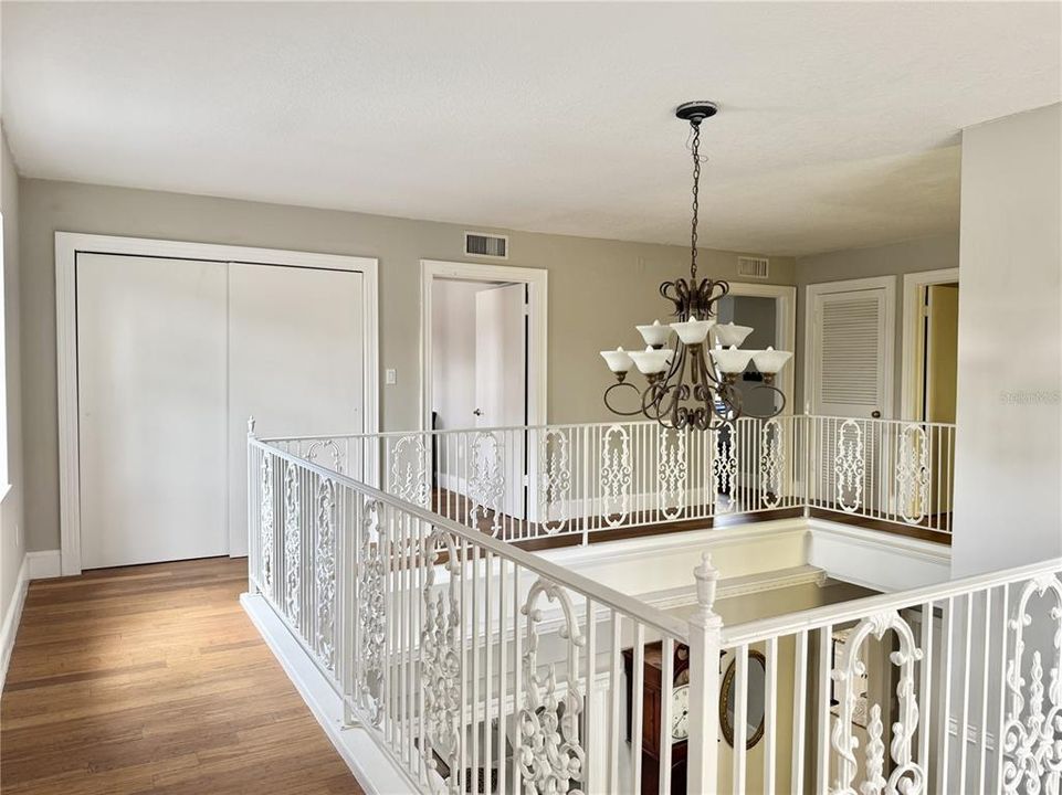 For Sale: $950,000 (3 beds, 3 baths, 3401 Square Feet)