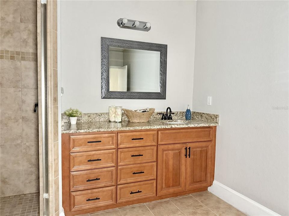 For Sale: $950,000 (3 beds, 3 baths, 3401 Square Feet)