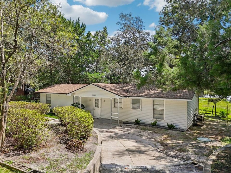 Под контрактом: $255,000 (2 спален, 2 ванн, 1080 Квадратных фут)