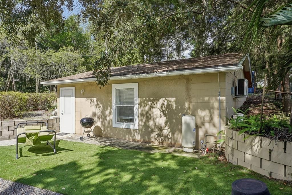 Под контрактом: $255,000 (2 спален, 2 ванн, 1080 Квадратных фут)