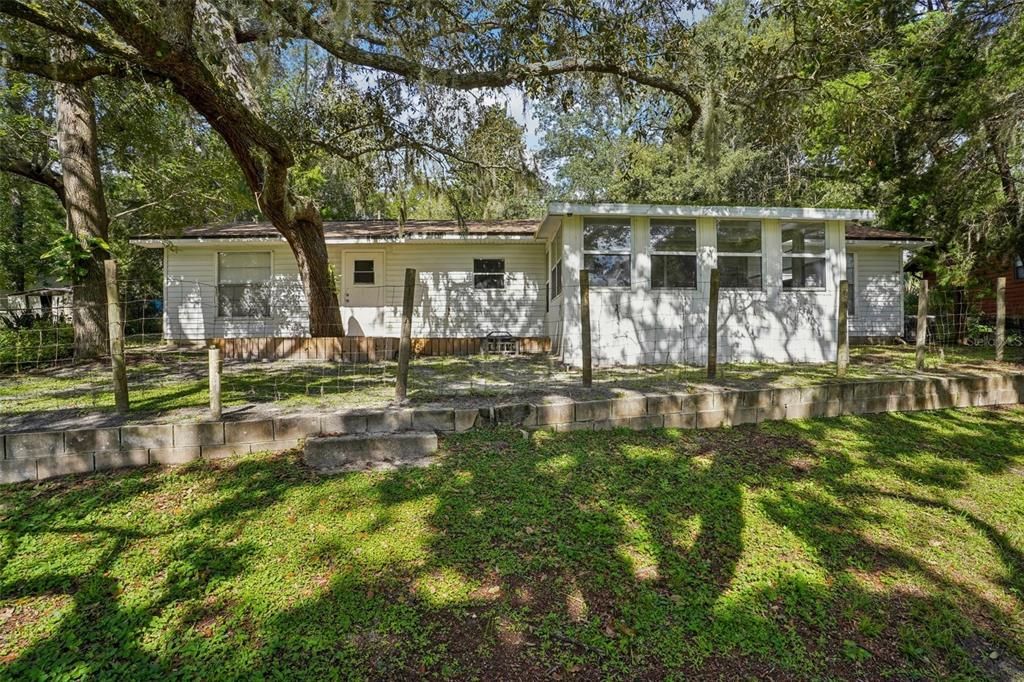 Под контрактом: $255,000 (2 спален, 2 ванн, 1080 Квадратных фут)