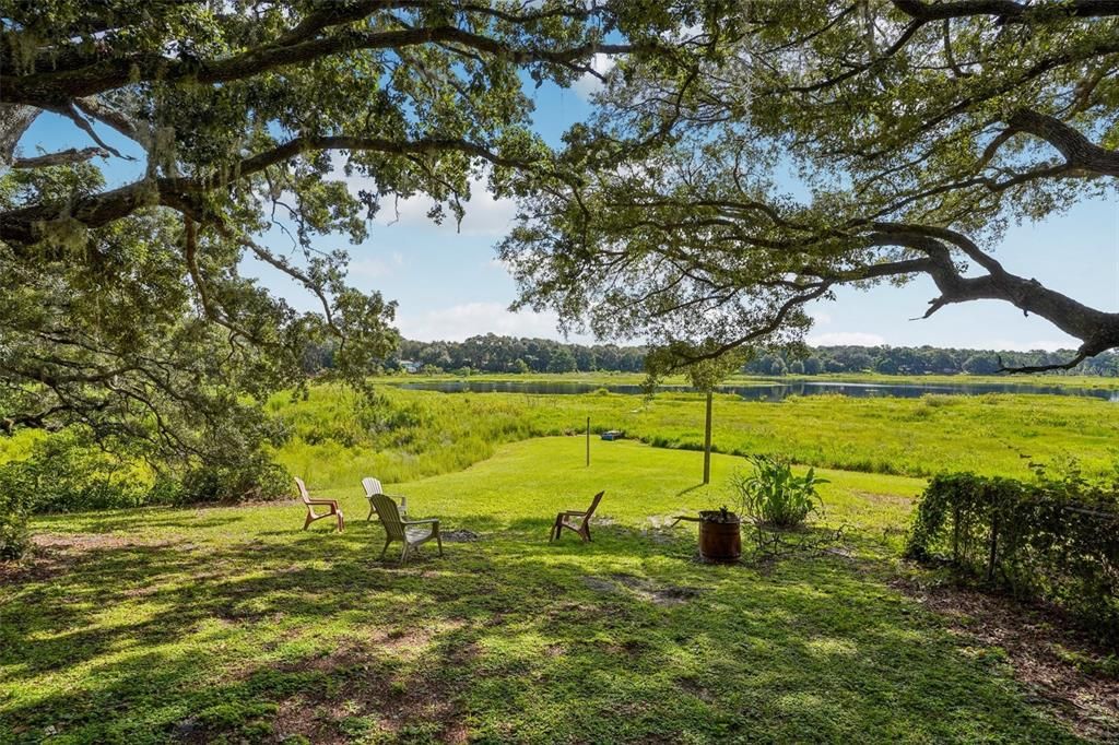 Под контрактом: $255,000 (2 спален, 2 ванн, 1080 Квадратных фут)