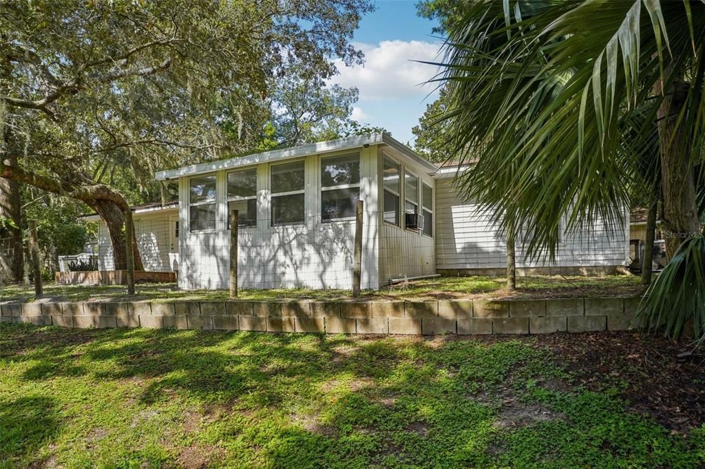 Под контрактом: $255,000 (2 спален, 2 ванн, 1080 Квадратных фут)