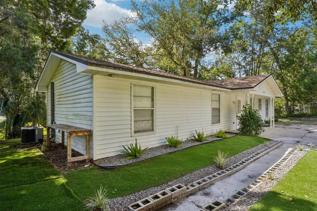 Под контрактом: $255,000 (2 спален, 2 ванн, 1080 Квадратных фут)