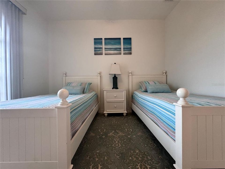 For Rent: $2,450 (3 beds, 2 baths, 1627 Square Feet)