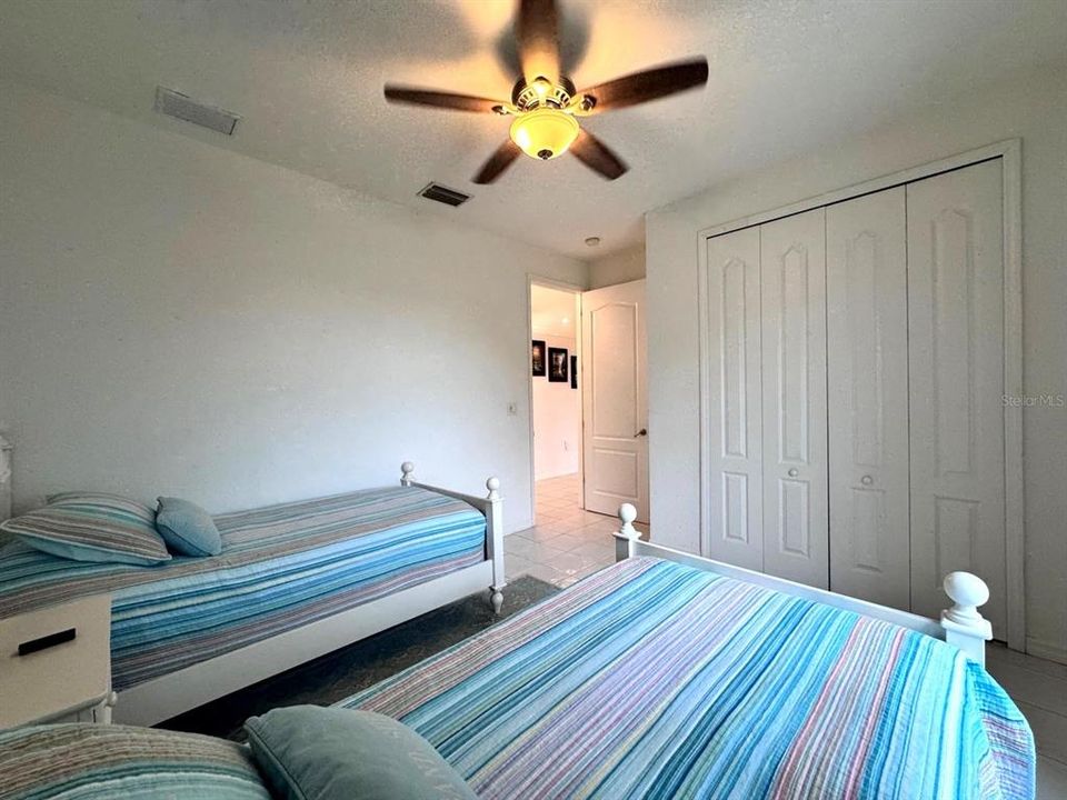 For Rent: $2,450 (3 beds, 2 baths, 1627 Square Feet)