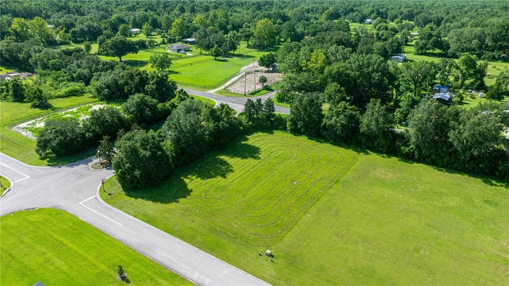 На продажу: $150,000 (0.81 acres)