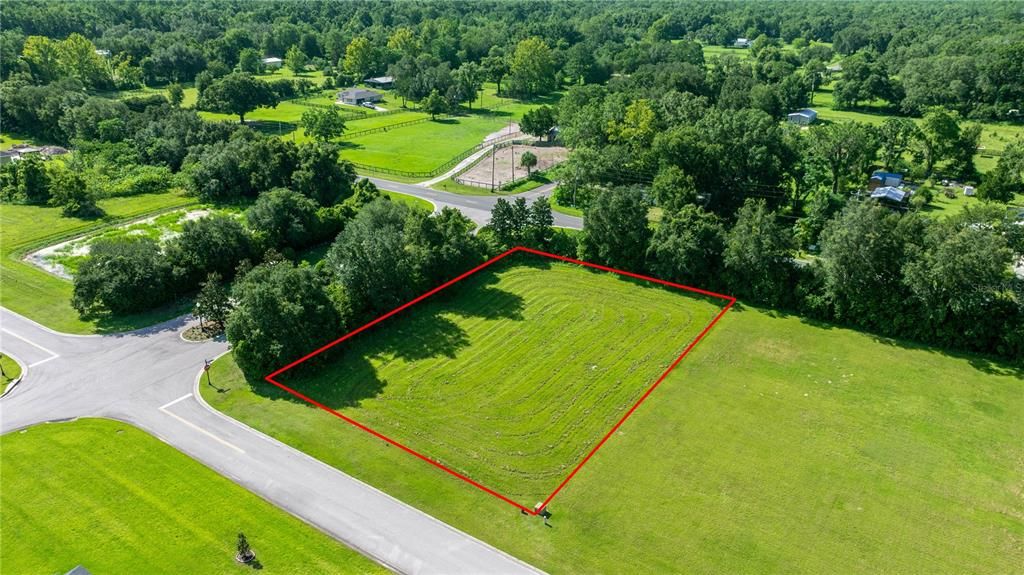 На продажу: $150,000 (0.81 acres)