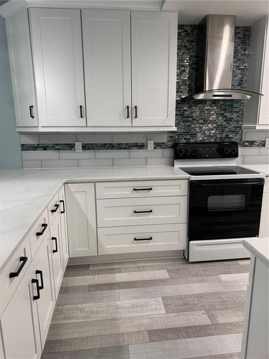 Active With Contract: $2,200 (2 beds, 2 baths, 1333 Square Feet)