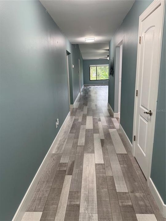 Active With Contract: $2,200 (2 beds, 2 baths, 1333 Square Feet)