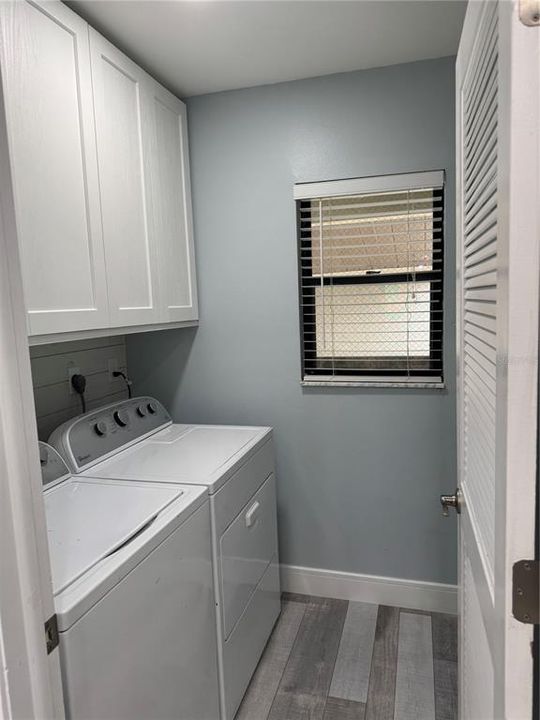 Active With Contract: $2,200 (2 beds, 2 baths, 1333 Square Feet)