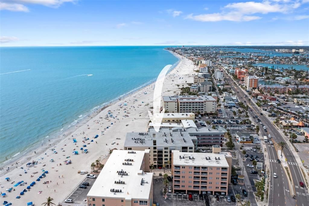 待售: $749,000 (1 贝兹, 0 浴室, 865 平方英尺)