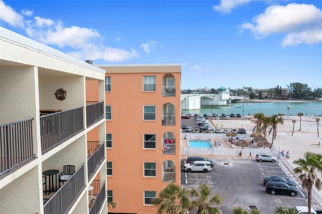 待售: $749,000 (1 贝兹, 0 浴室, 865 平方英尺)