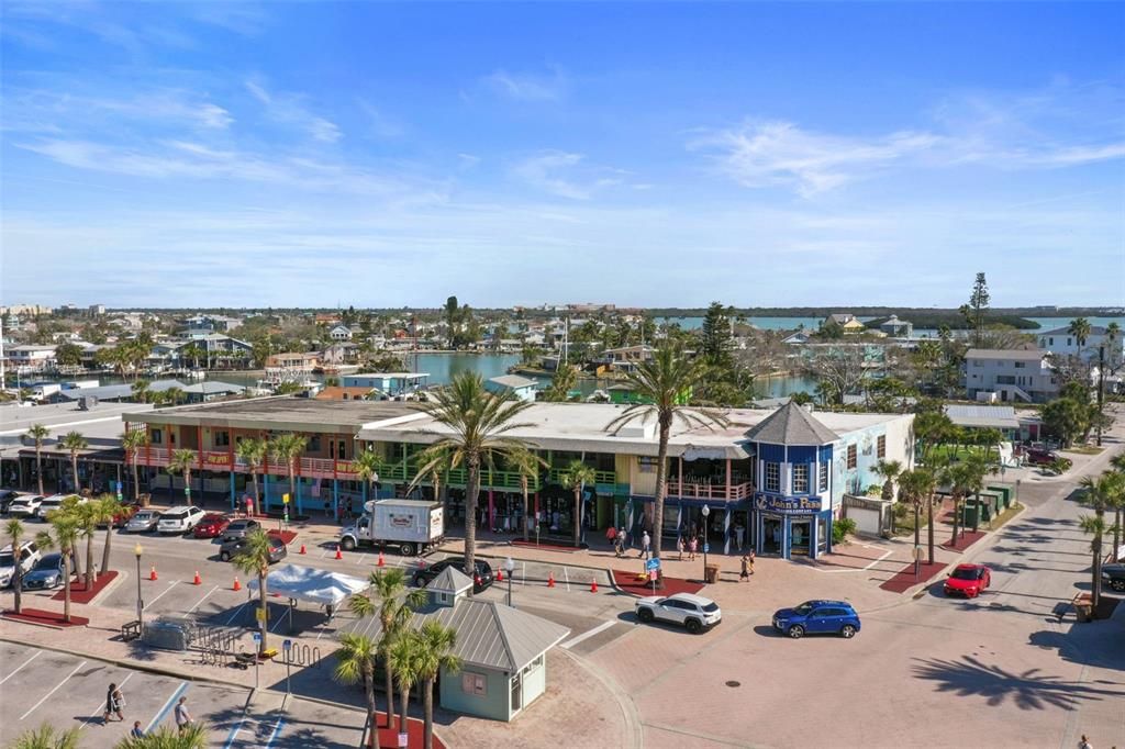 待售: $749,000 (1 贝兹, 0 浴室, 865 平方英尺)